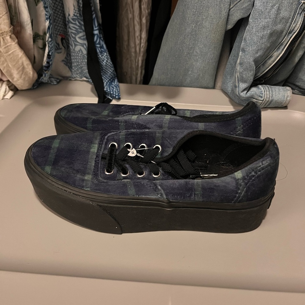 Platform vans